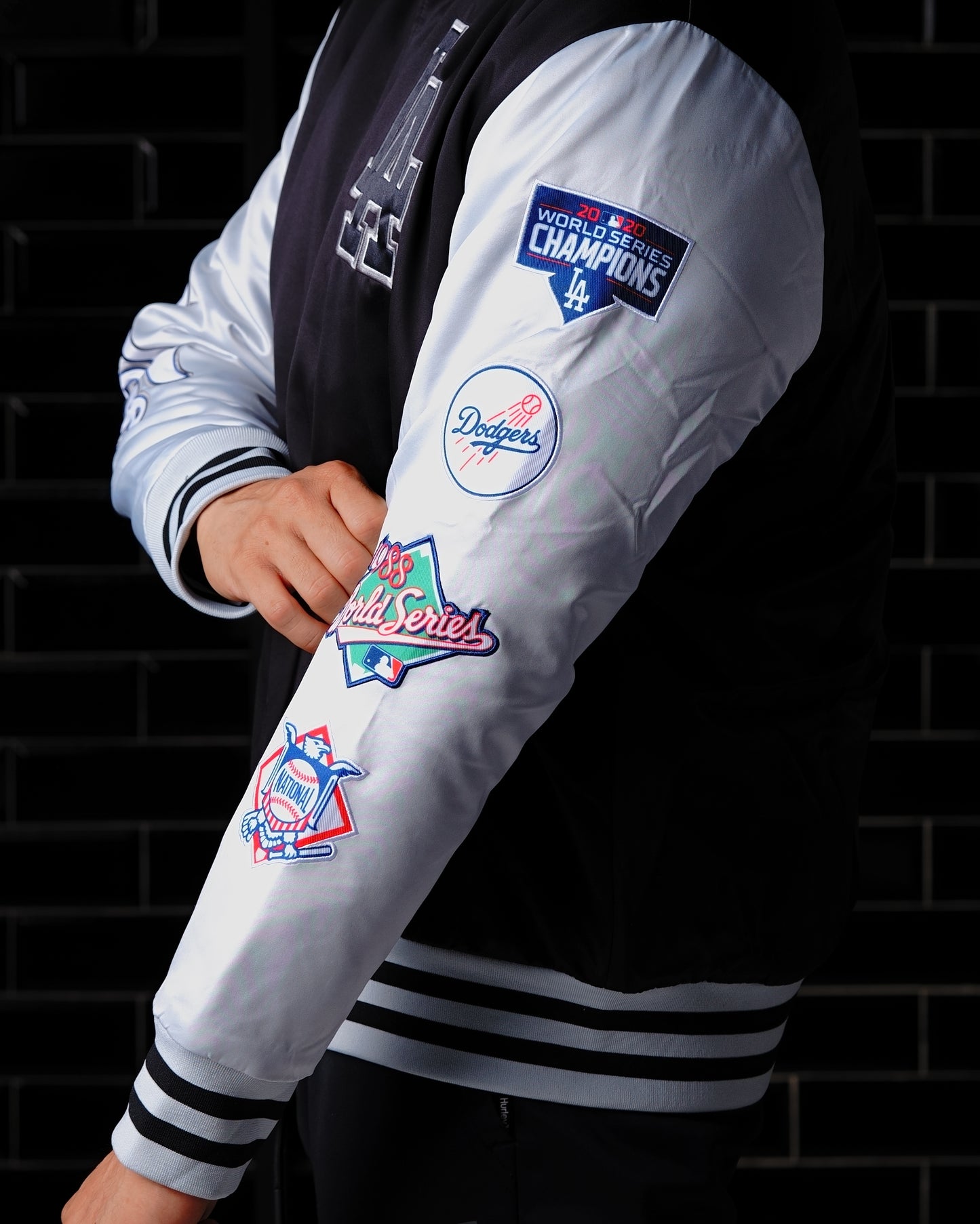 MLB MVP REGULAR FIT BOMBER JACKET