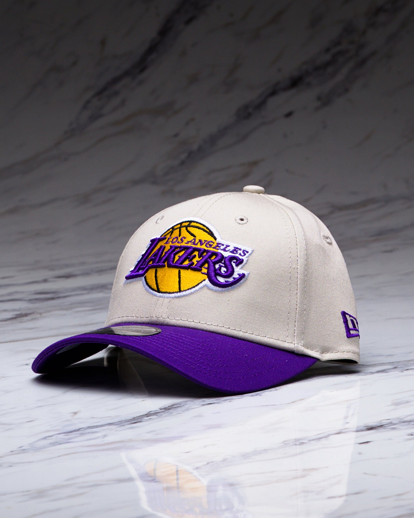 GORRA NEW ERA CONTRAST PATCH 9FORTY LOSLAK STNTRP/OSFM