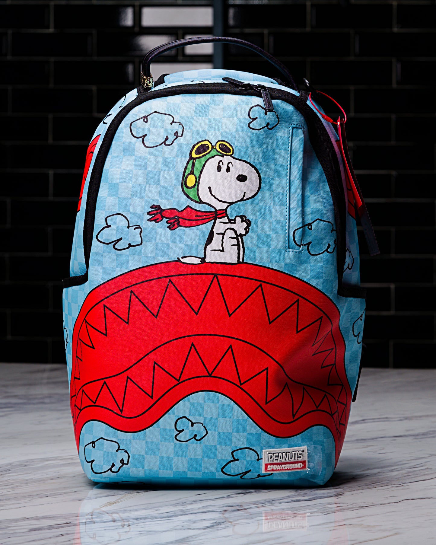 MOCHILA Sprayground Unisex Snoopy Pilot Shark DLXSV Backpack