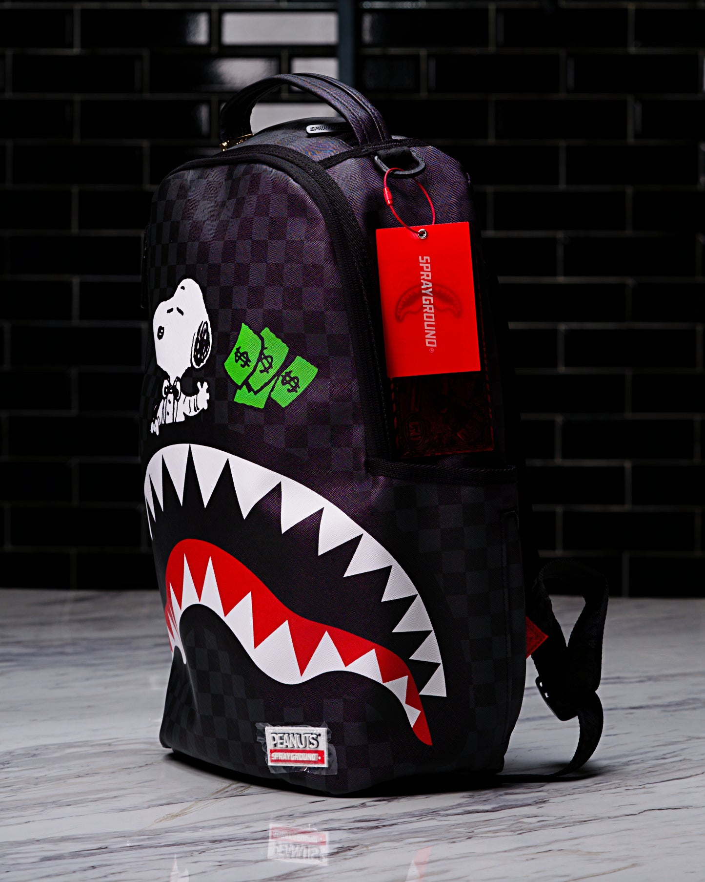 MOCHILA Peanuts Snoopy Top Shark Money Mens Backpack