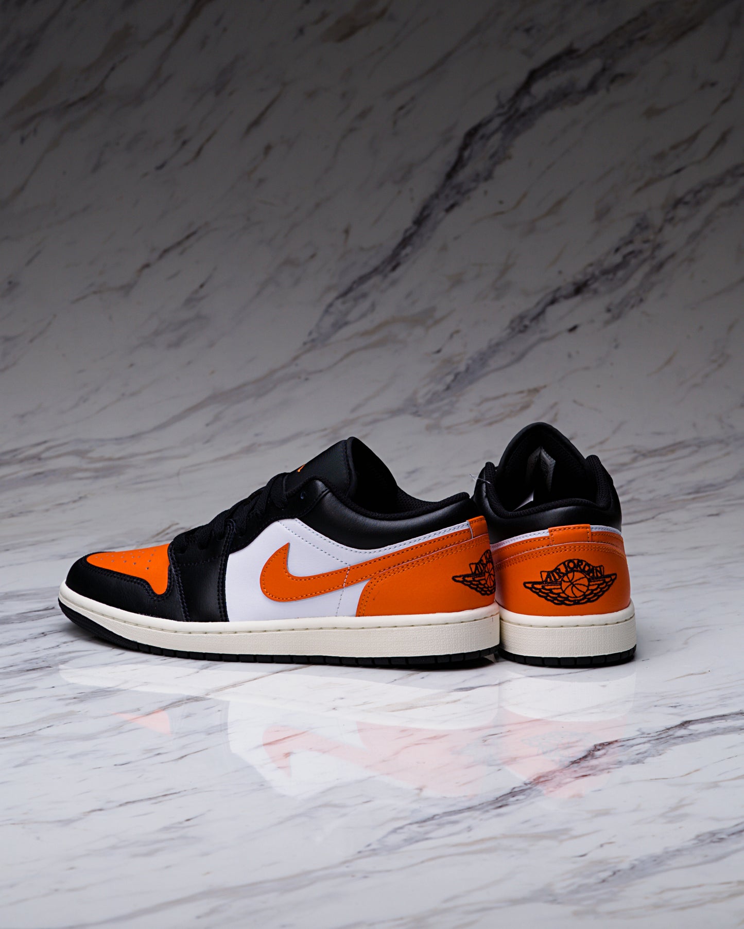 AIR JORDAN 1 LOW