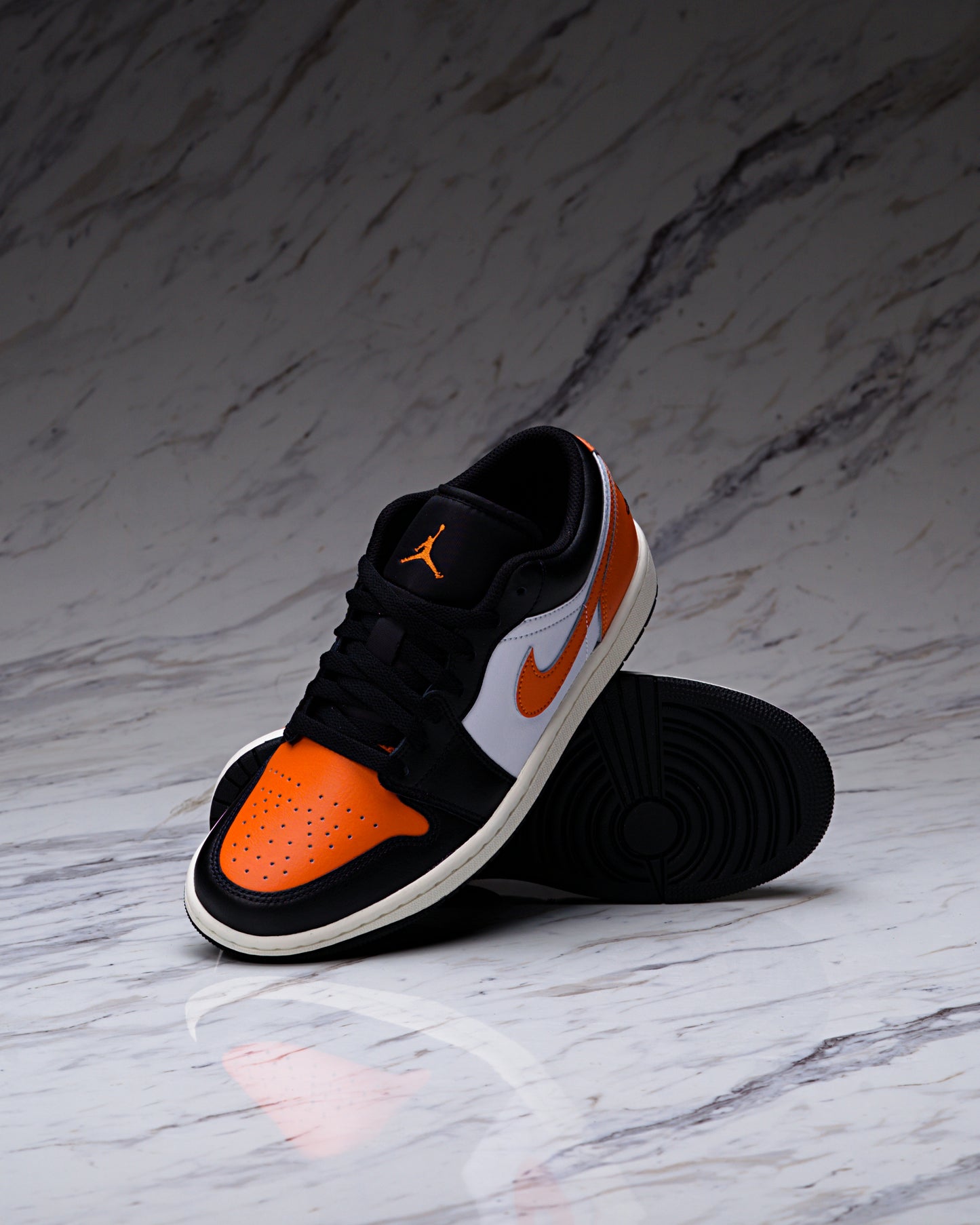 AIR JORDAN 1 LOW