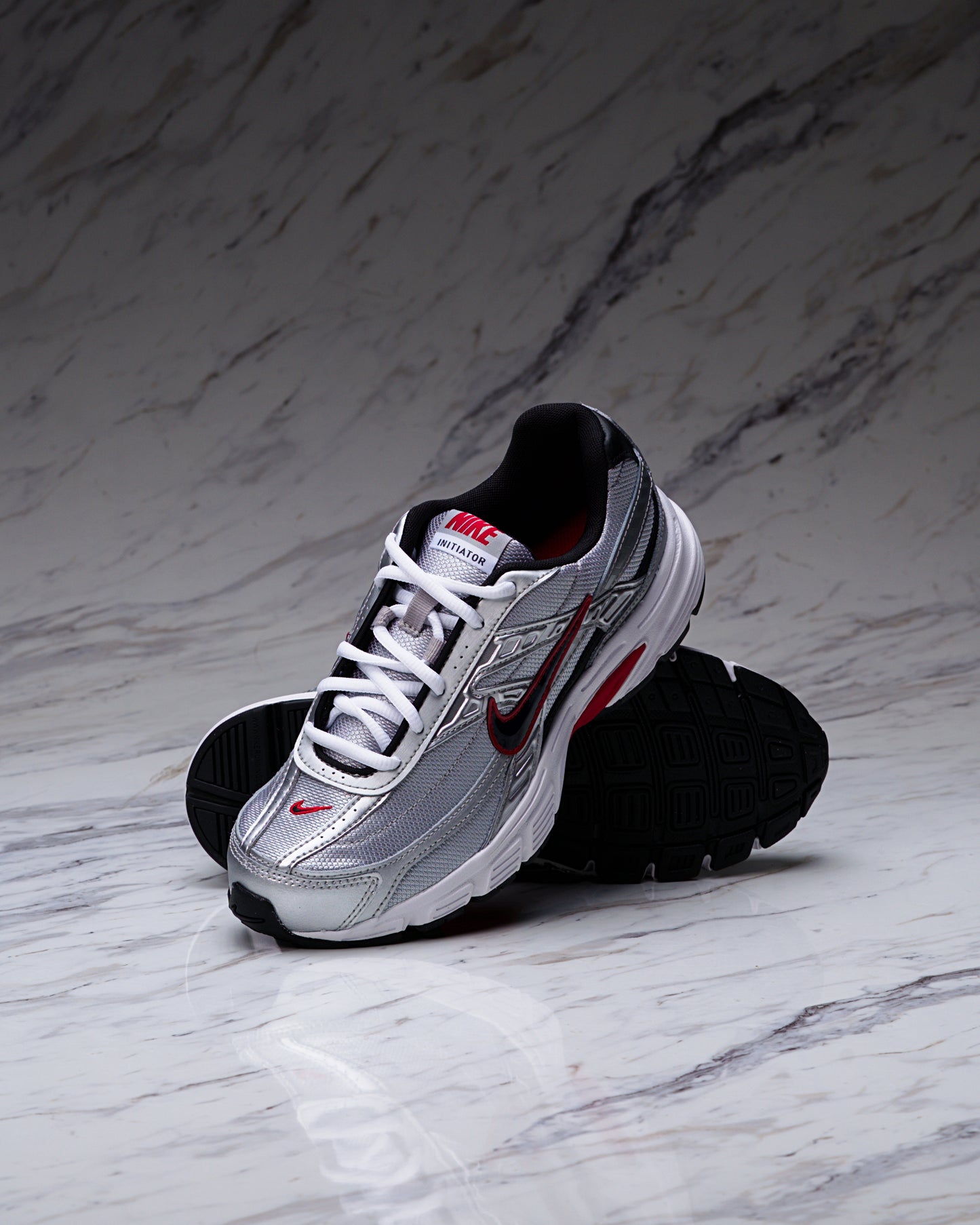 NIKE INITIATOR