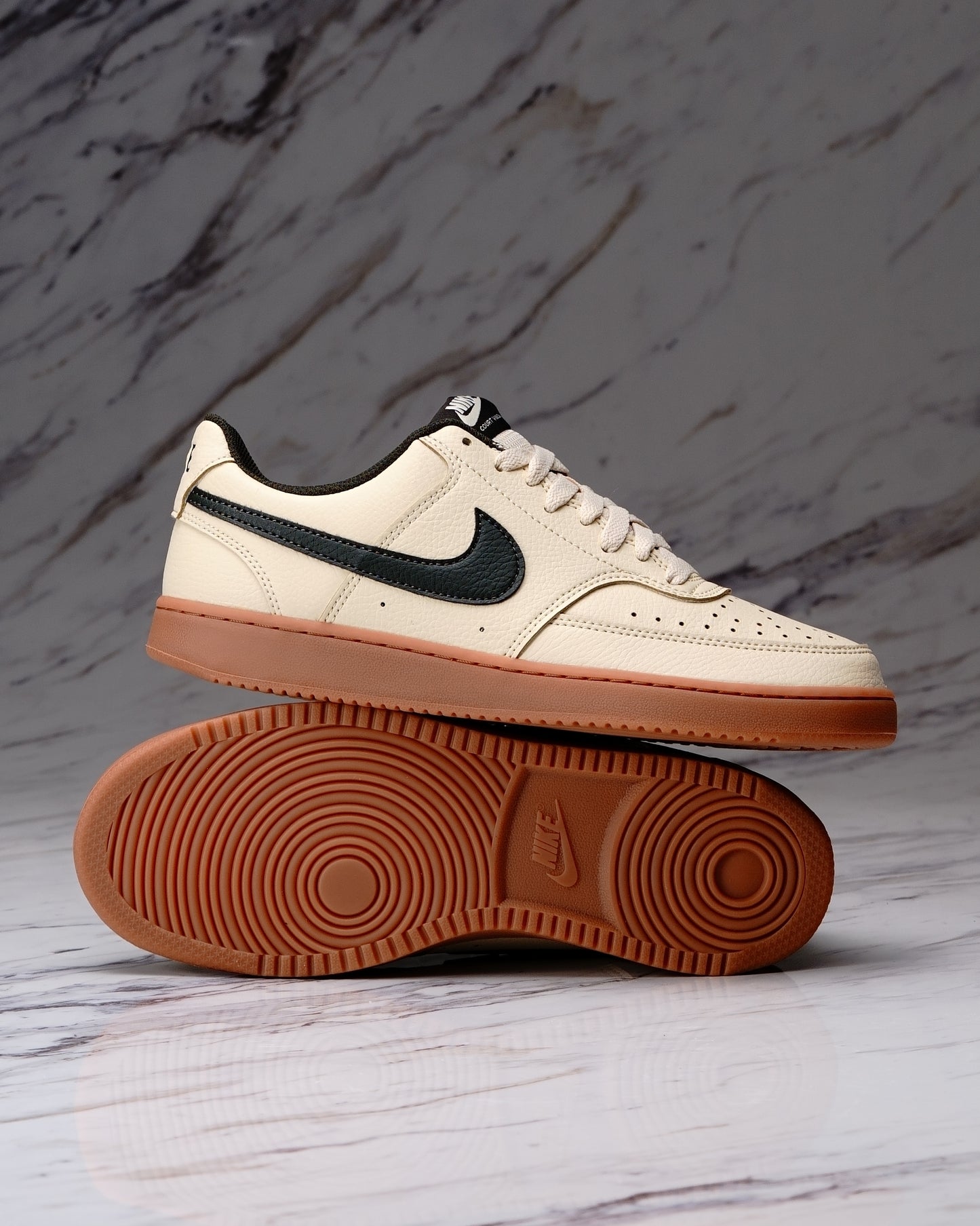 NIKE COURT VISION LOW