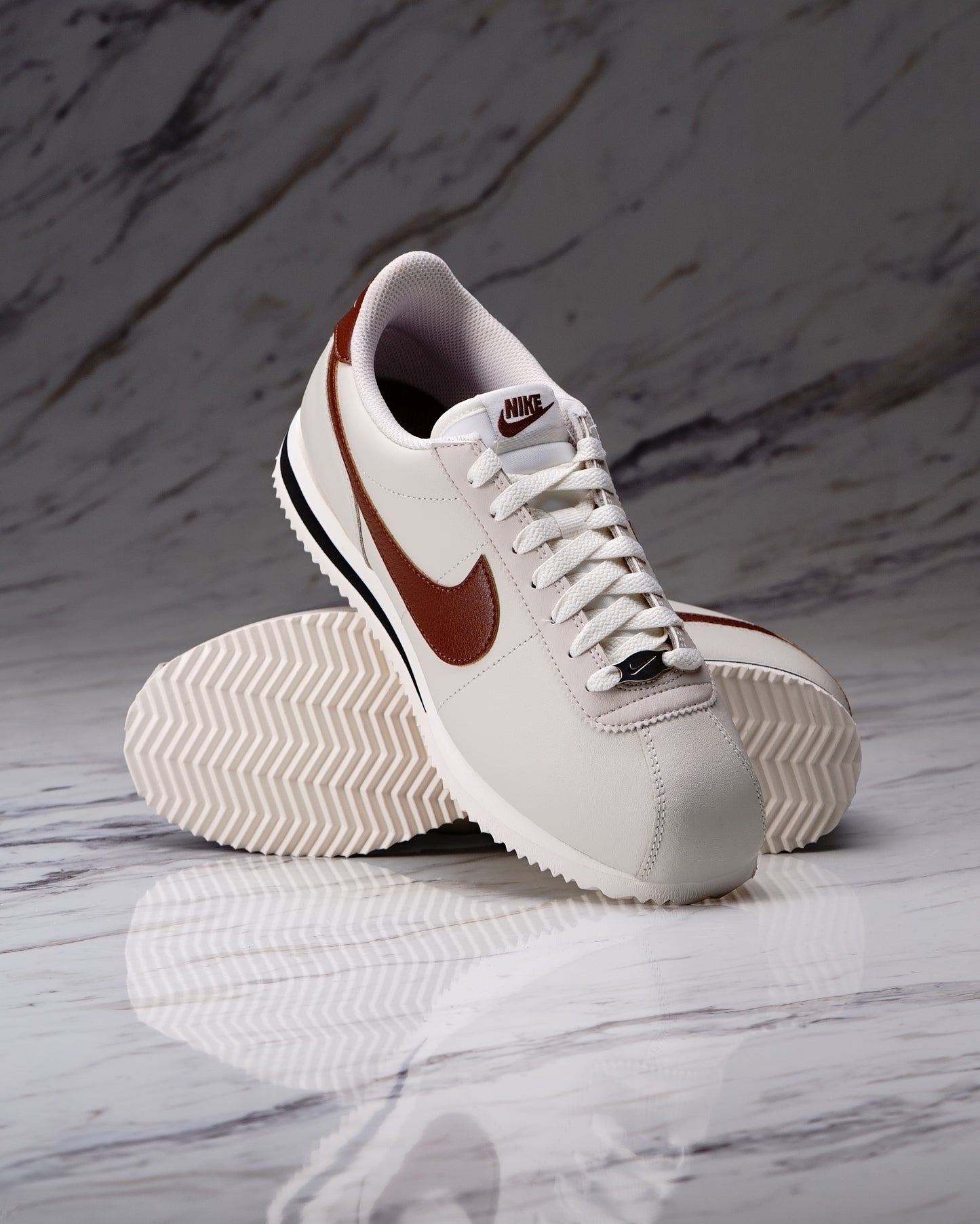 NIKE CORTEZ