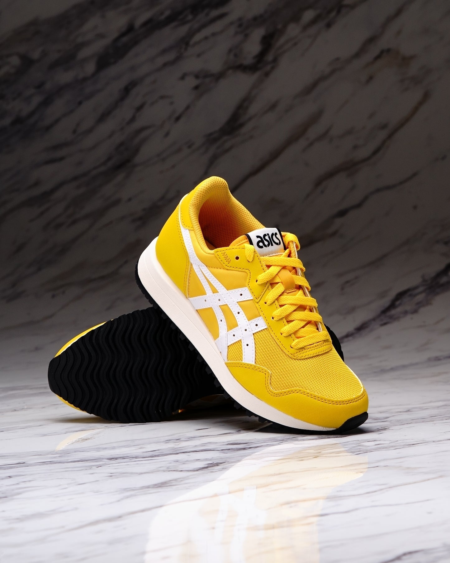 ASICS Women Tiger Runner II