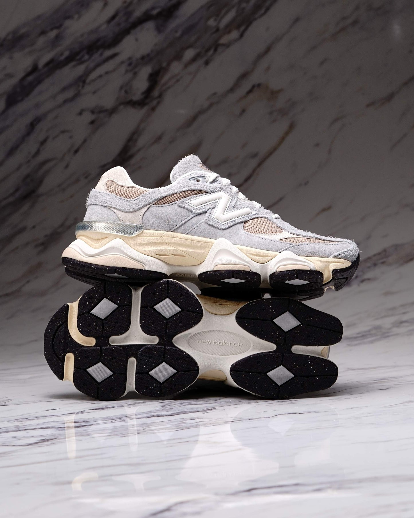 NEW BALANCE U9060440