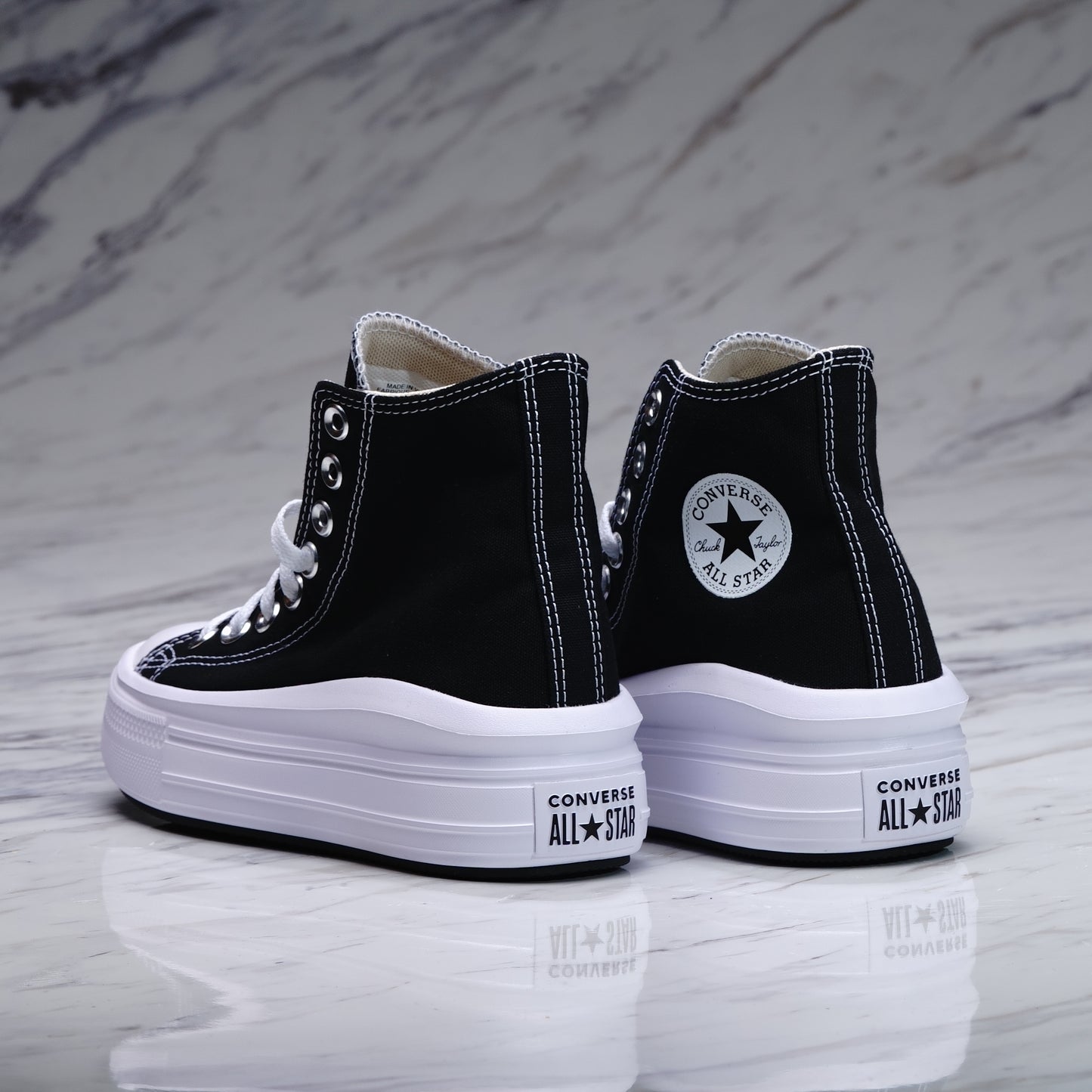 CHUCK TAYLOR MOVE
