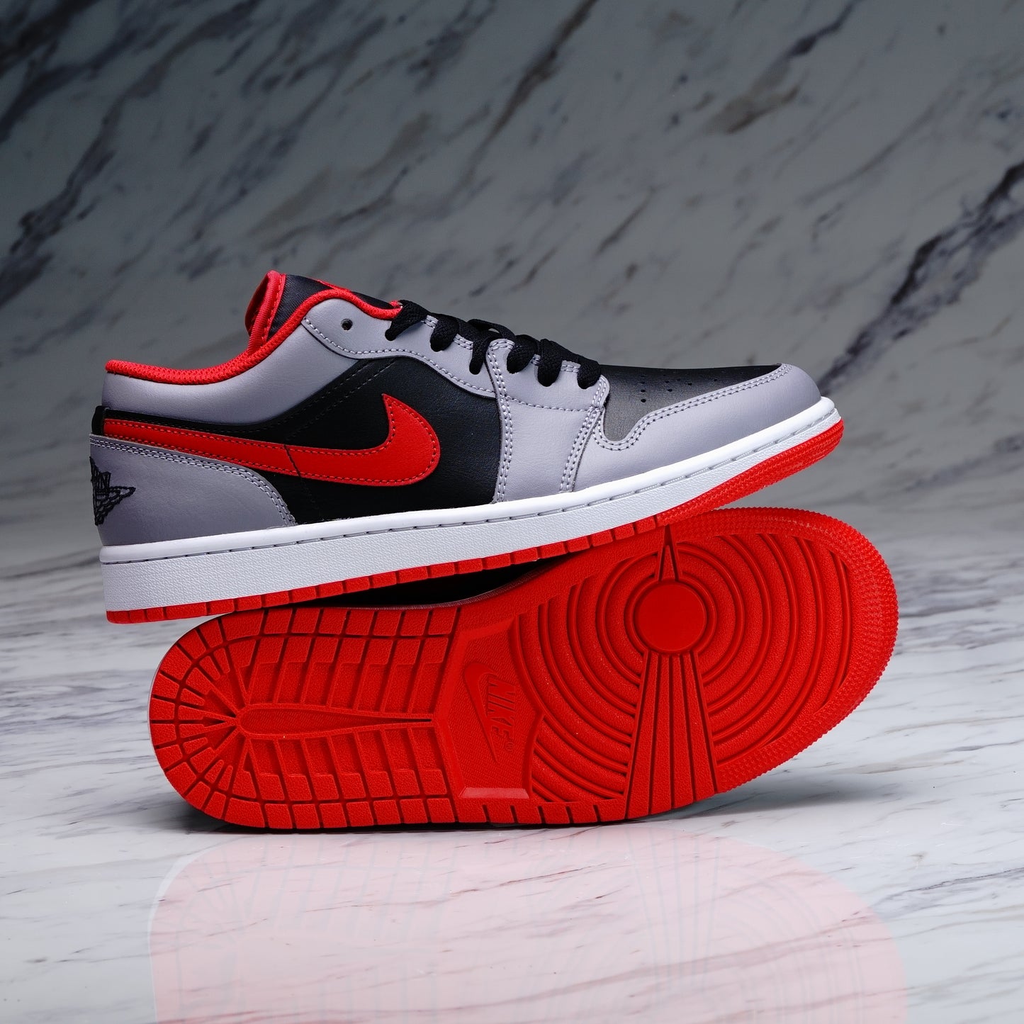 AIR JORDAN 1 LOW
