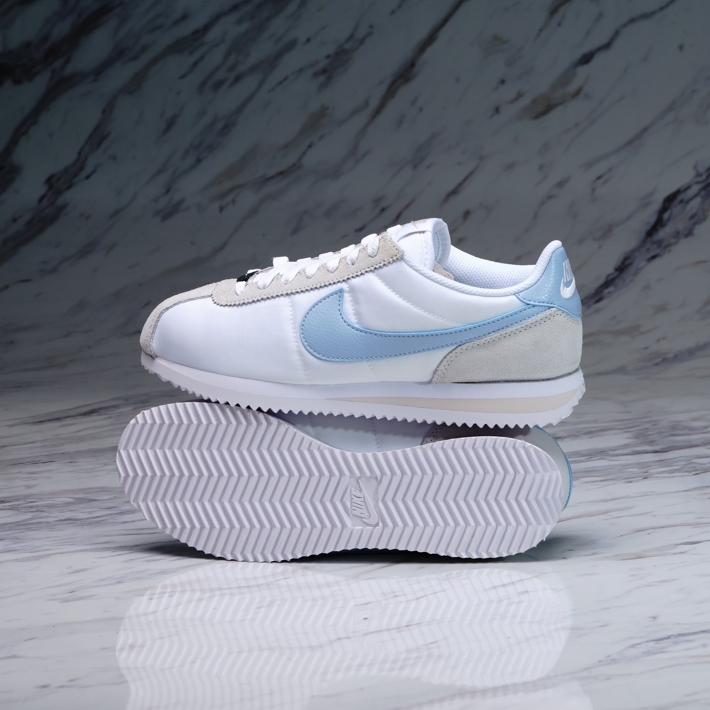 W NIKE CORTEZ