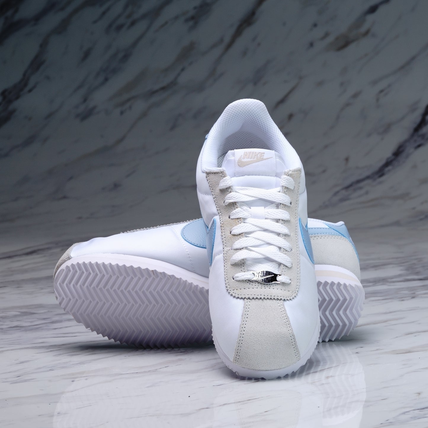 W NIKE CORTEZ