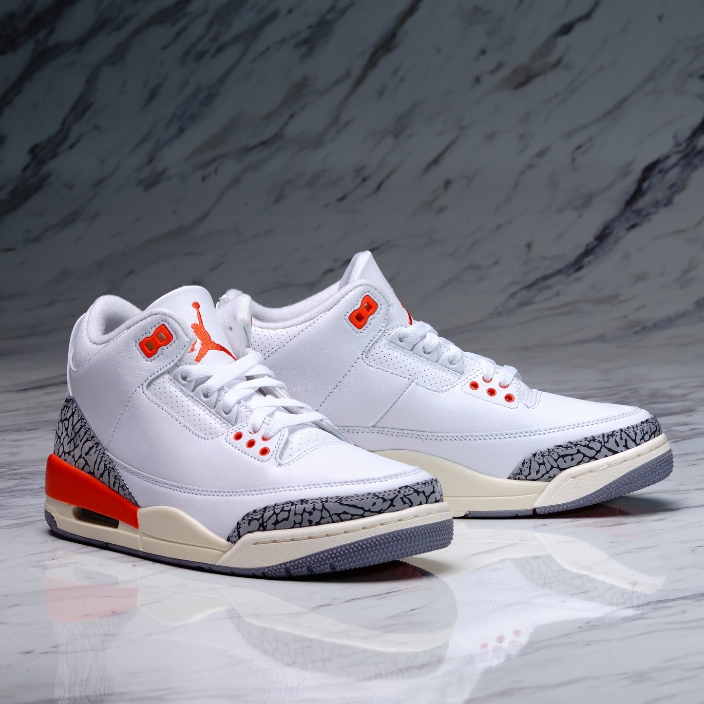WMNS AIR JORDAN 3 RETRO
