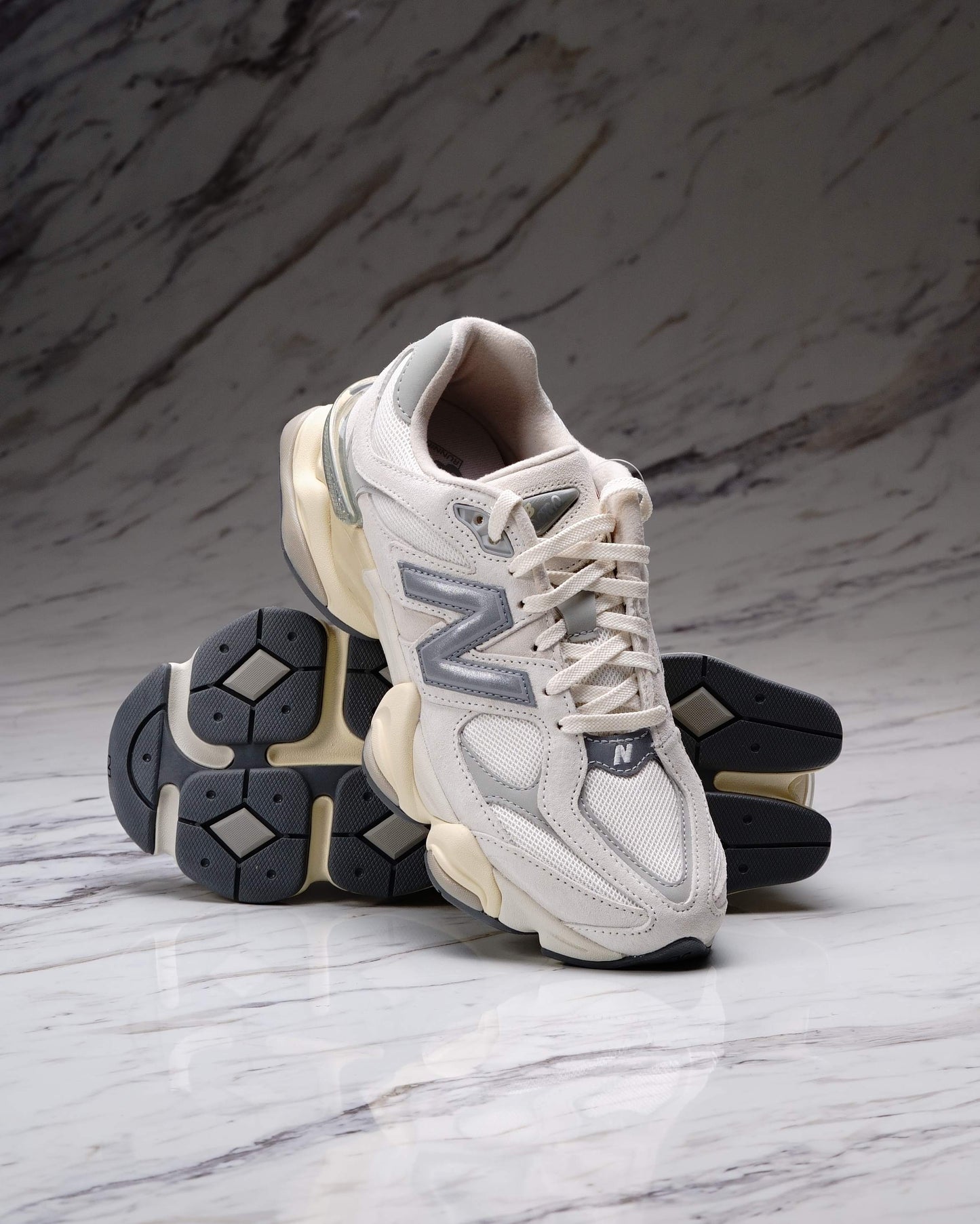 NEW BALANCE U9060ECA