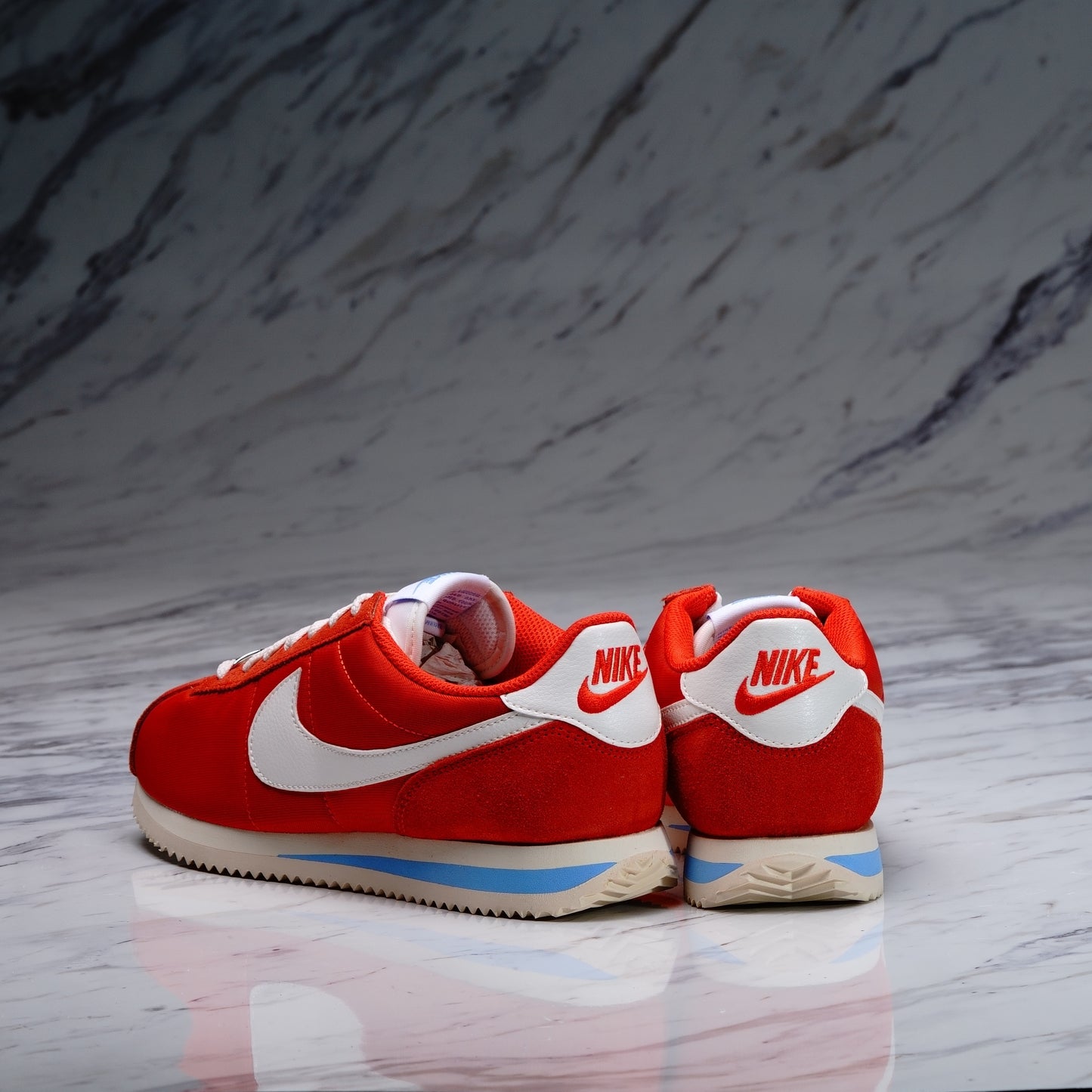 W NIKE CORTEZ