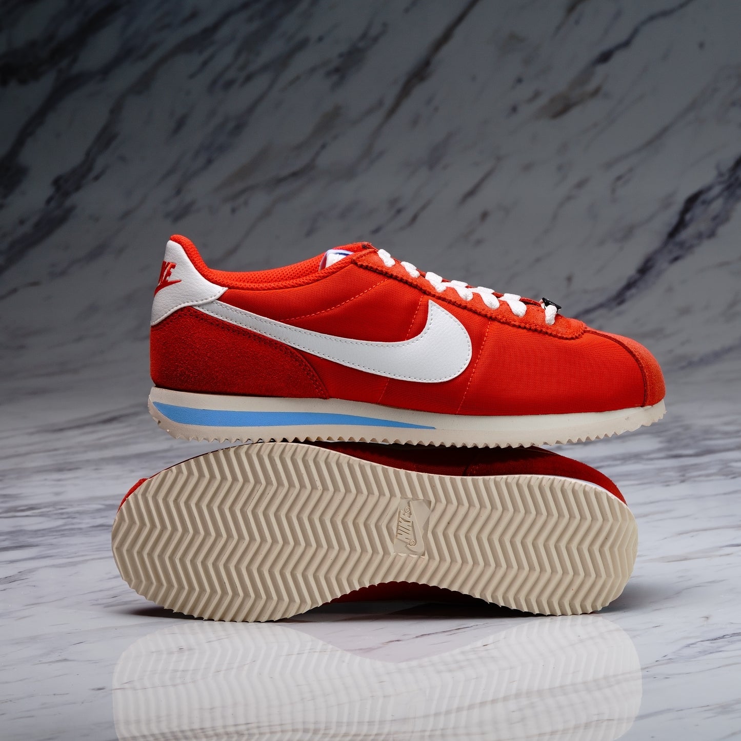 W NIKE CORTEZ