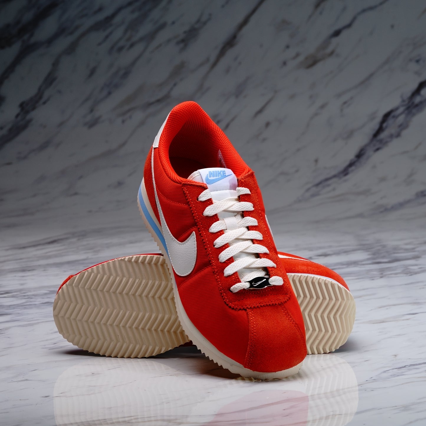 W NIKE CORTEZ