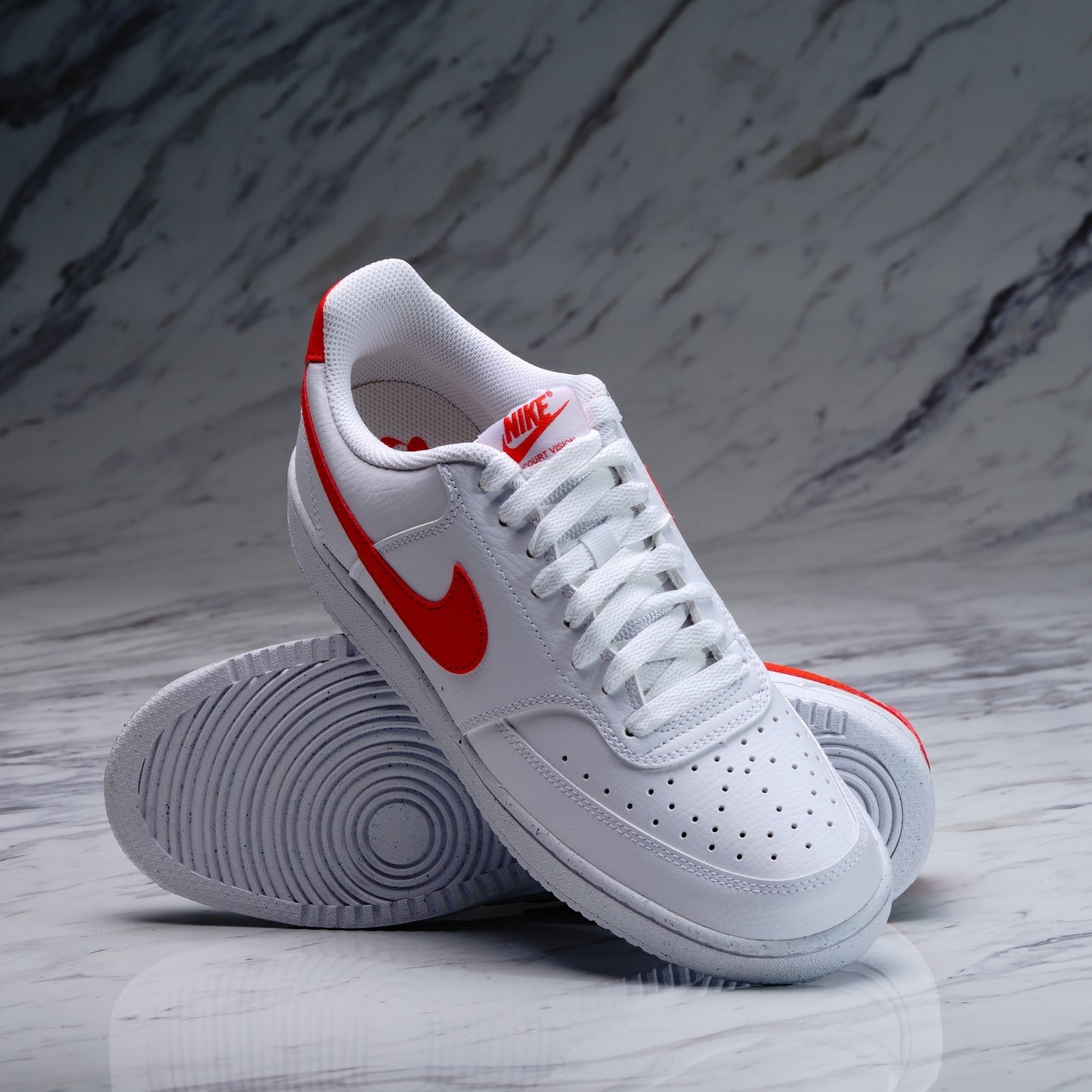 NIKE COURT VISION LO NN/WHITE/PICANTE RED