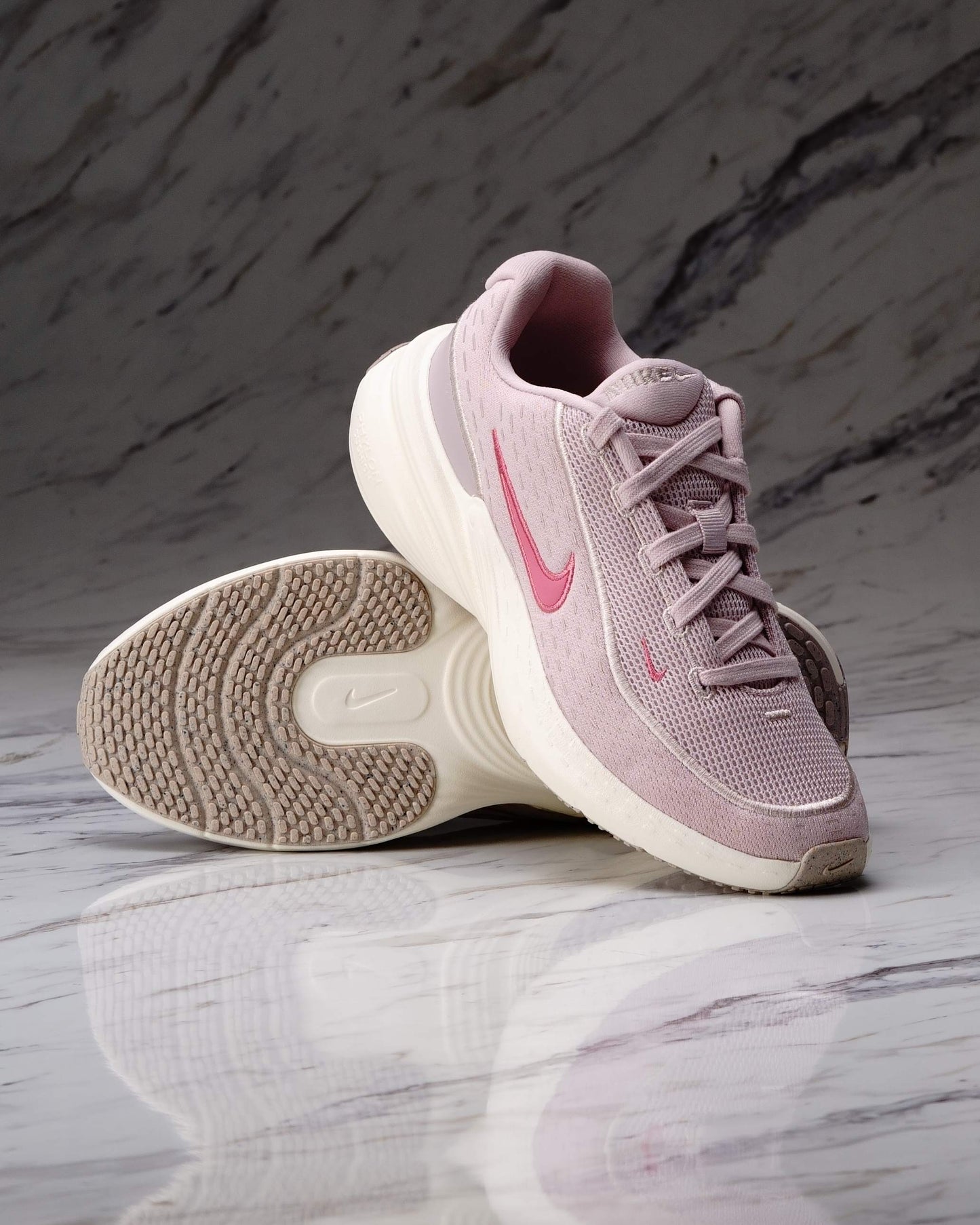 W NIKE UPLIFT SC