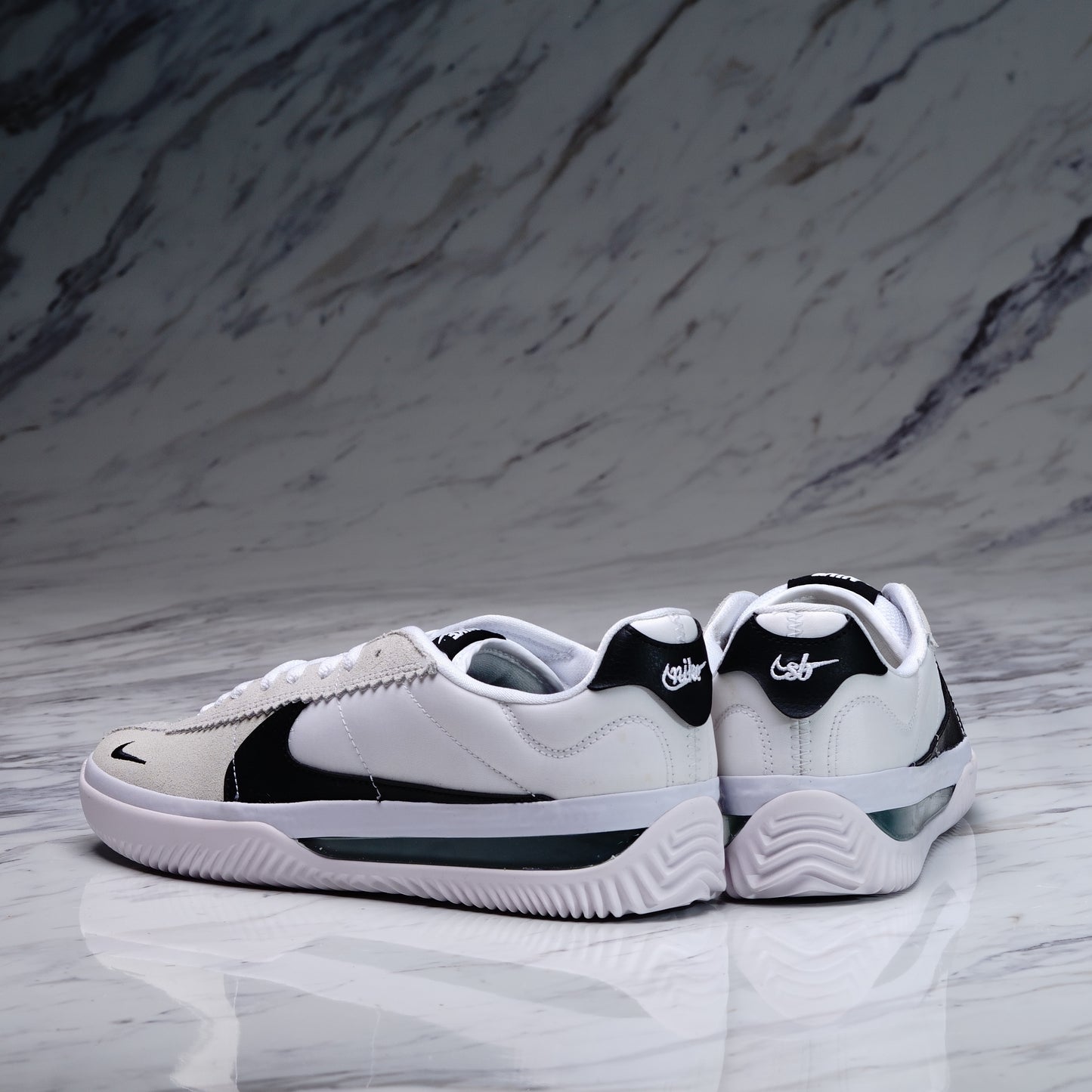 NIKE BRSB
