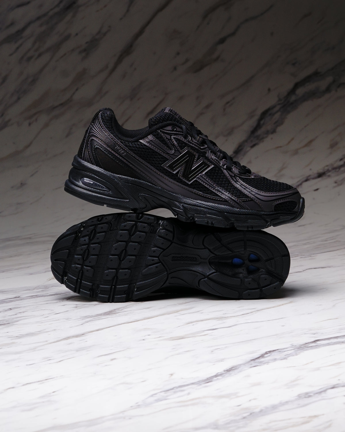 NEW BALANCE U740BO2
