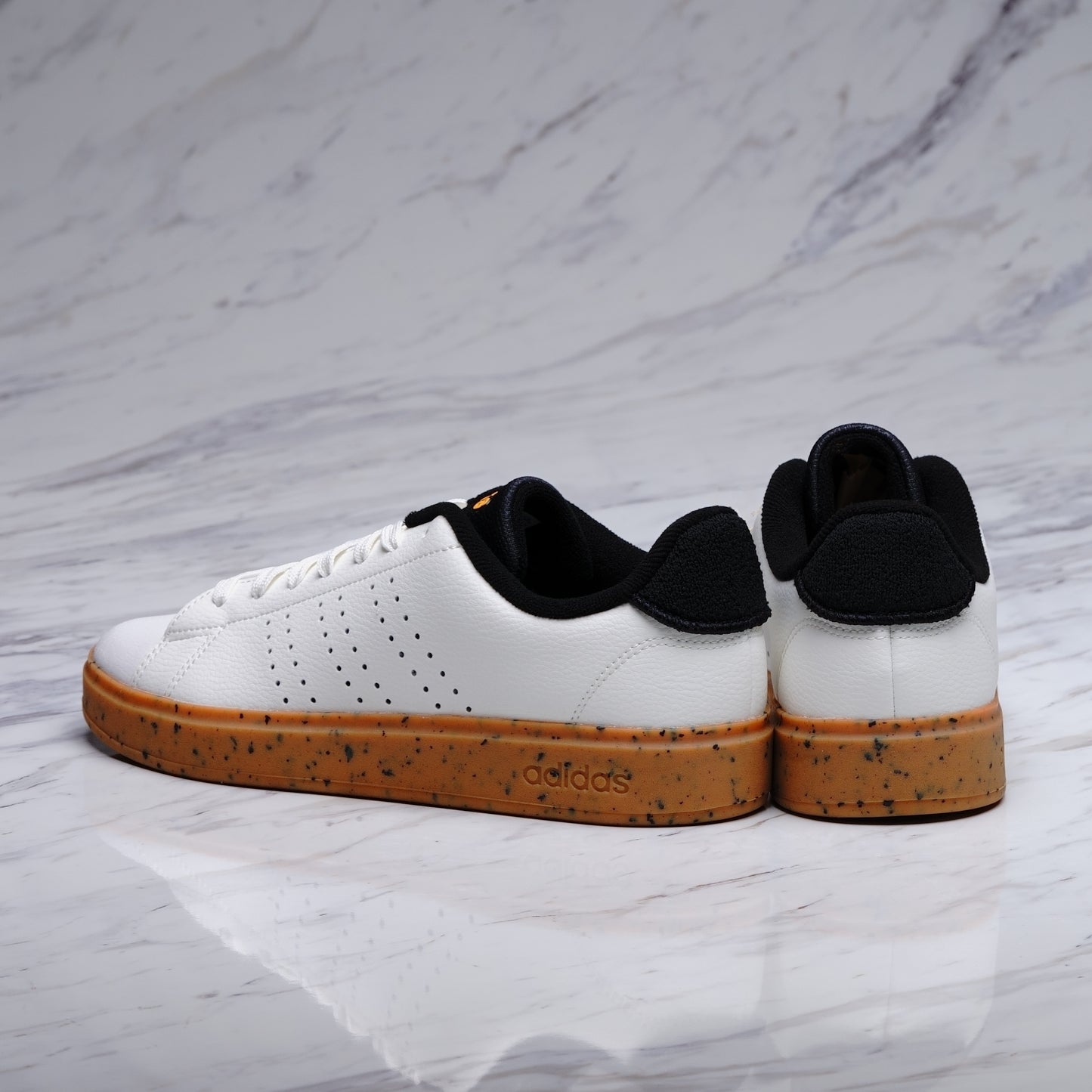 ADIDAS ADVANTAGE