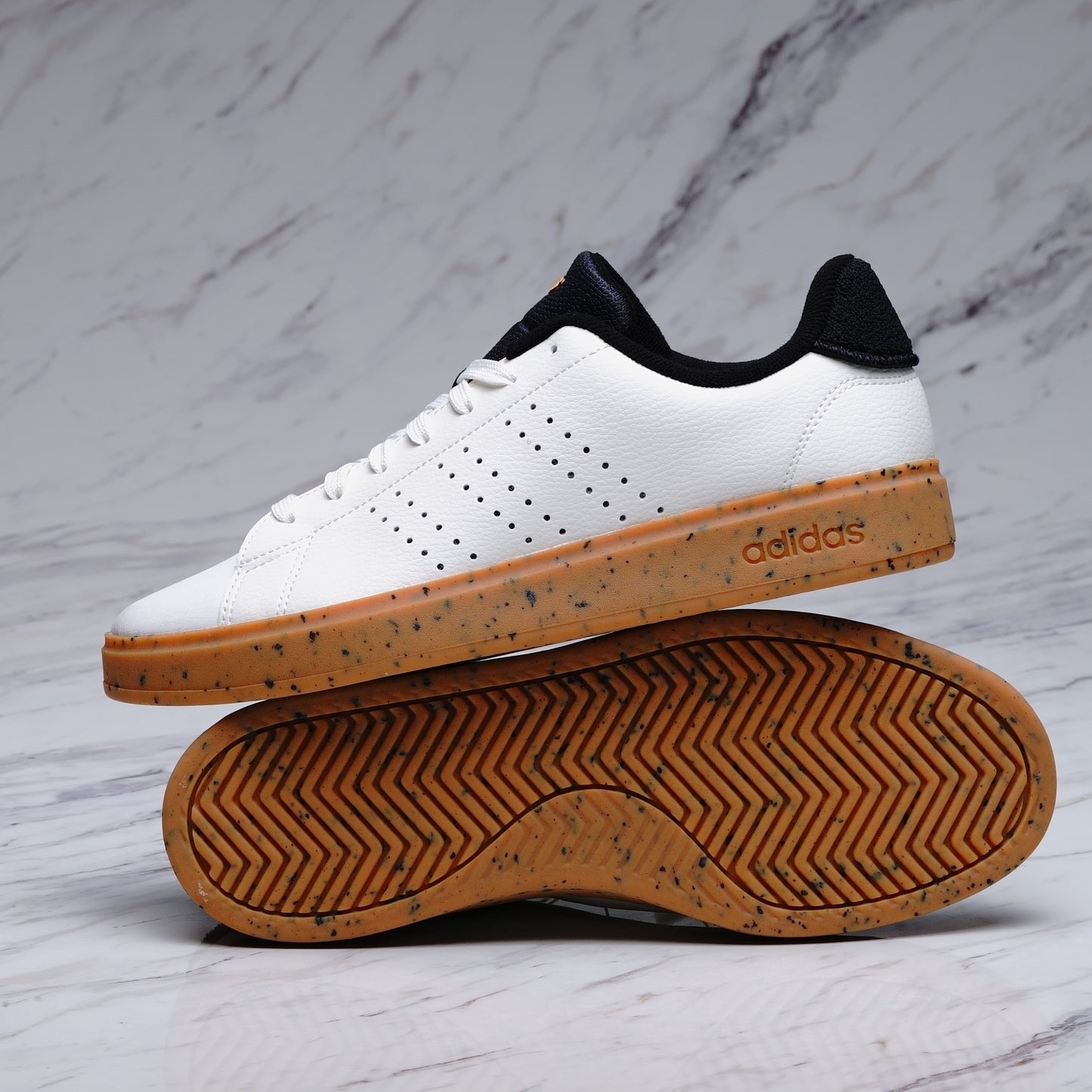 ADIDAS ADVANTAGE
