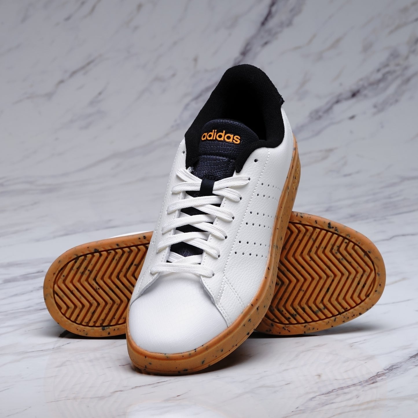 ADIDAS ADVANTAGE