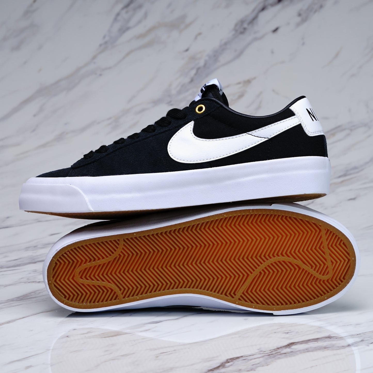 NIKE SB ZOOM BLAZER LOW PRO GT