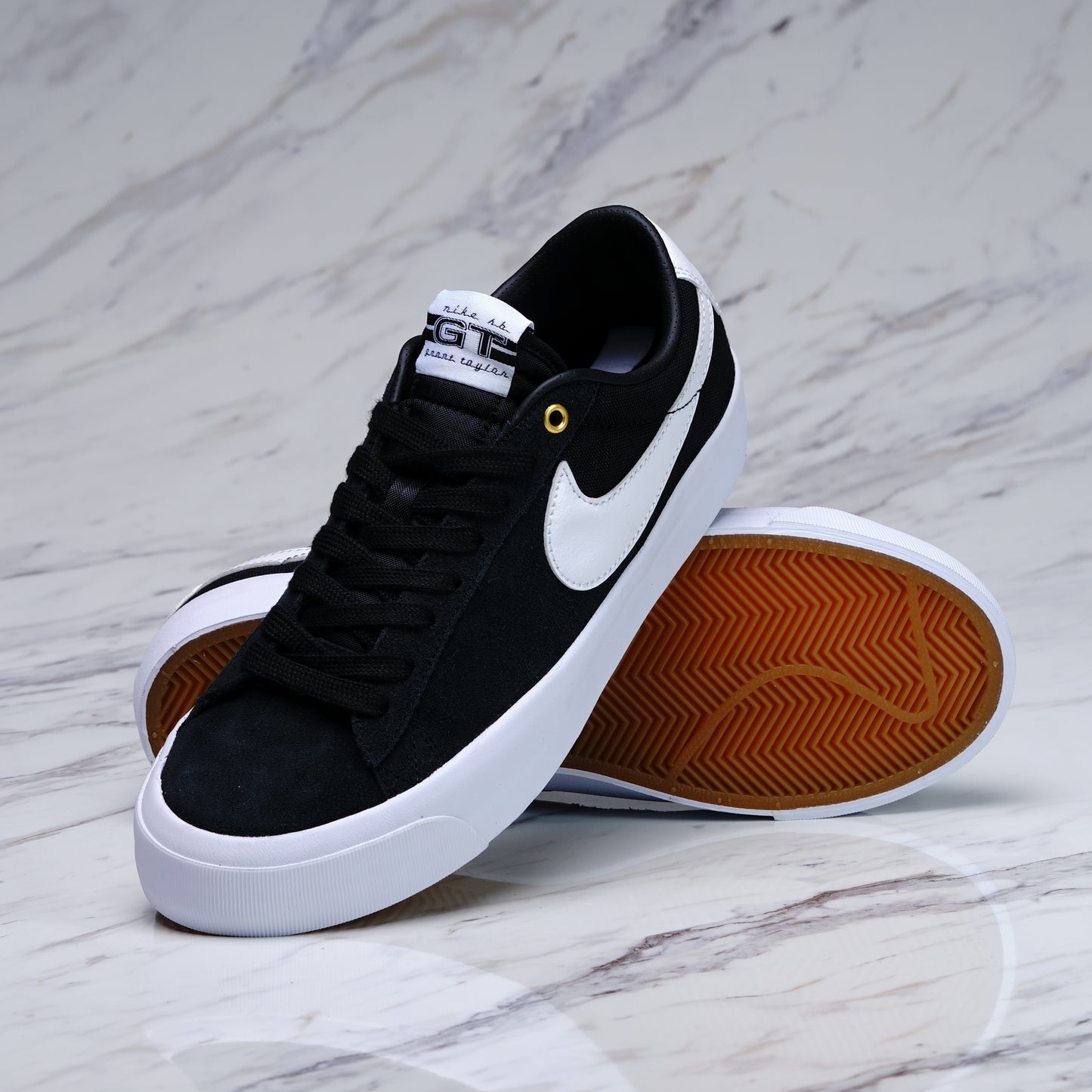 NIKE SB ZOOM BLAZER LOW PRO GT