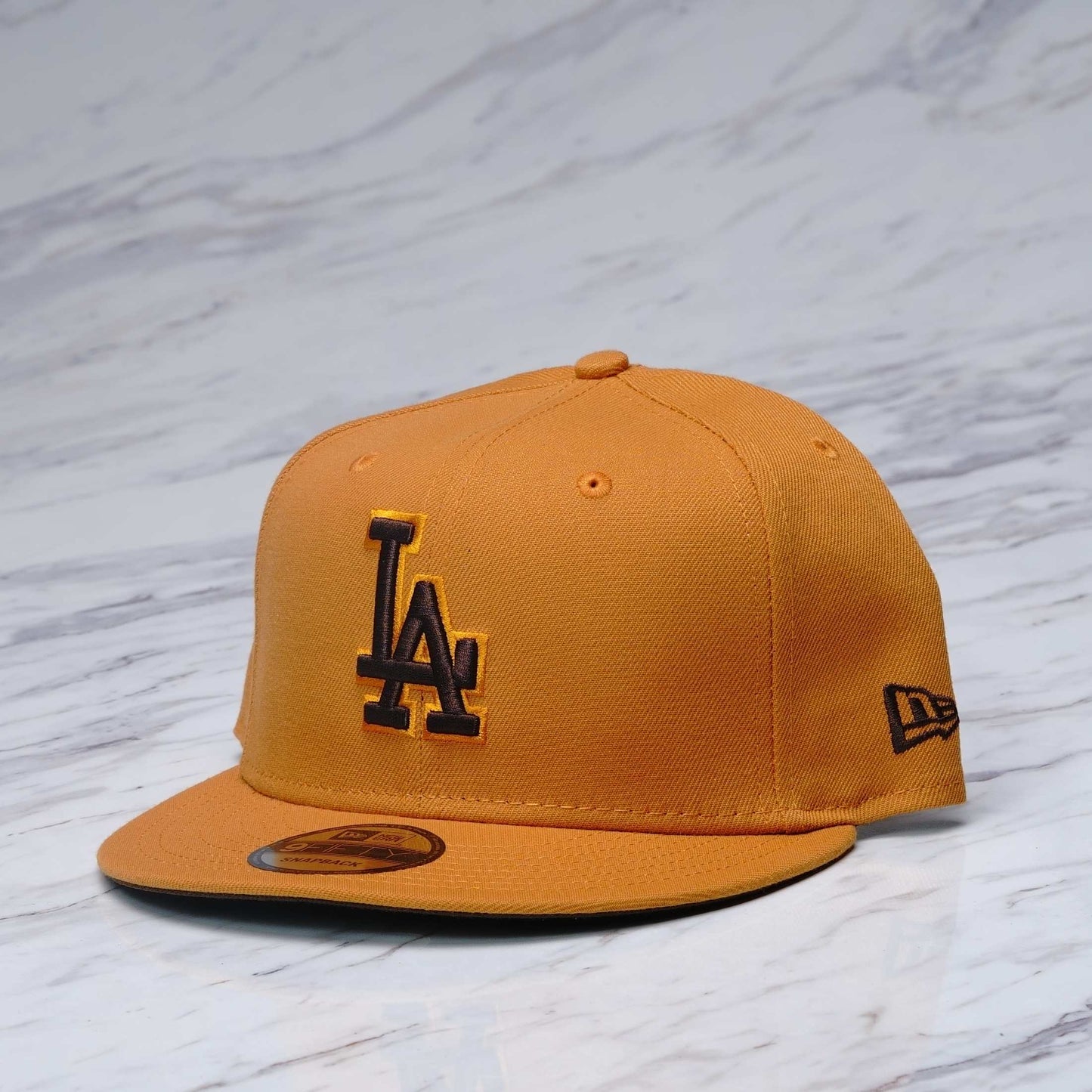 GORRA NEW ERA950 LOSDOD PAN TAN UV WALNUT