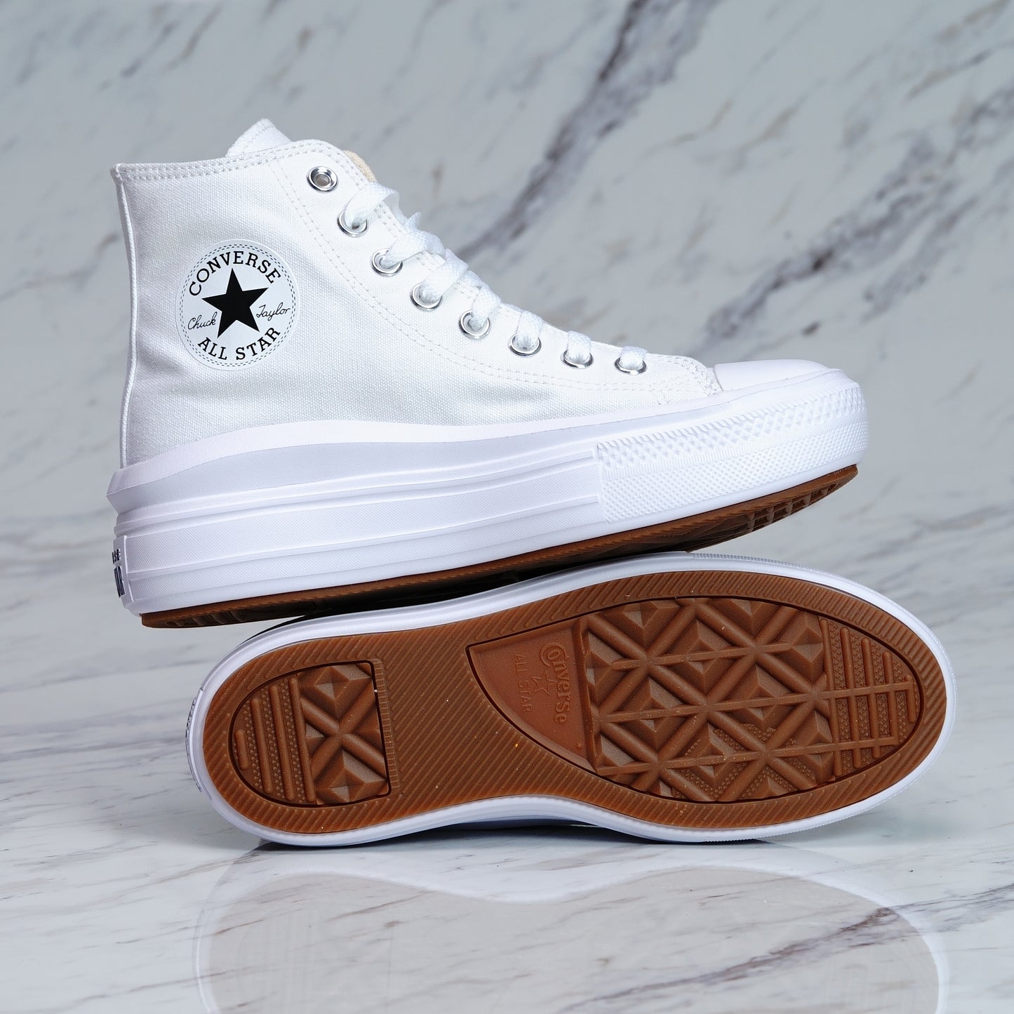 CHUCK TAYLOR MOVE
