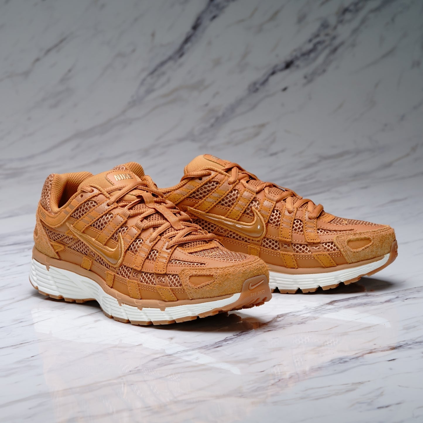 NIKE P-6000 PRM