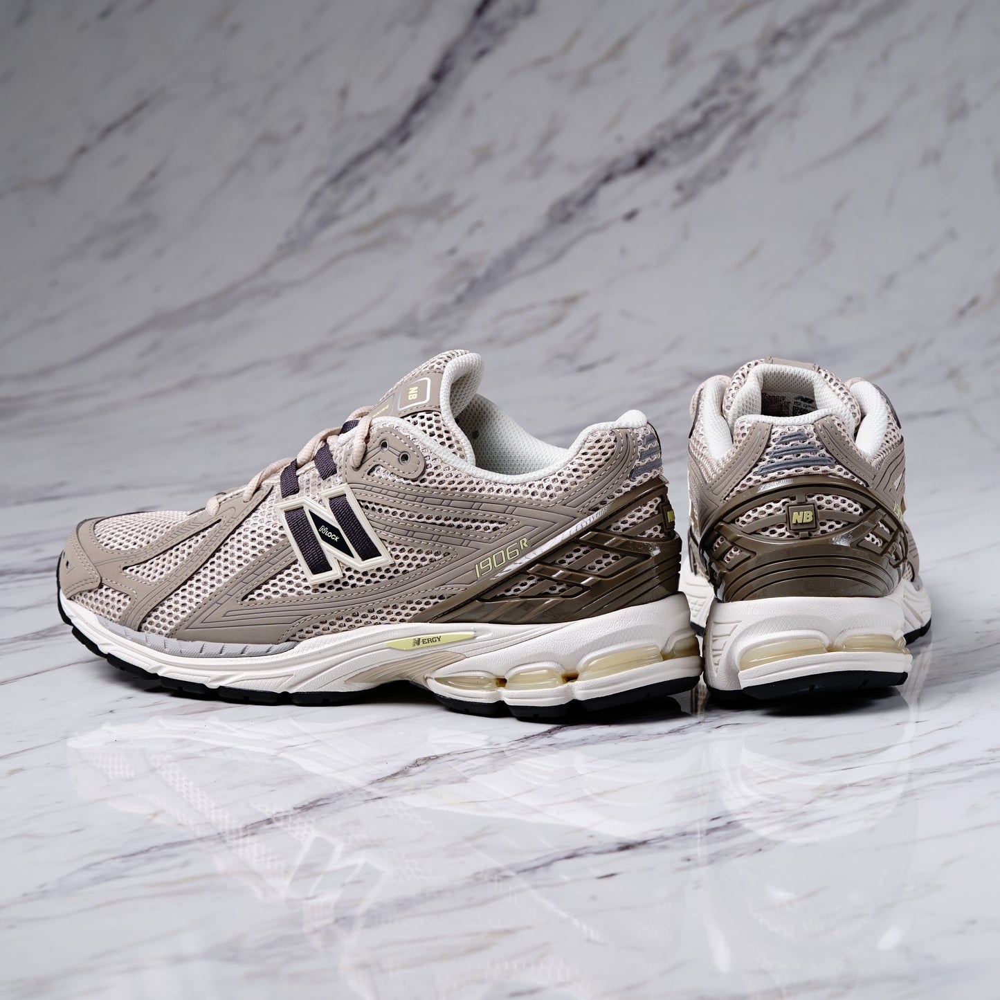 NEW BALANCE 1906