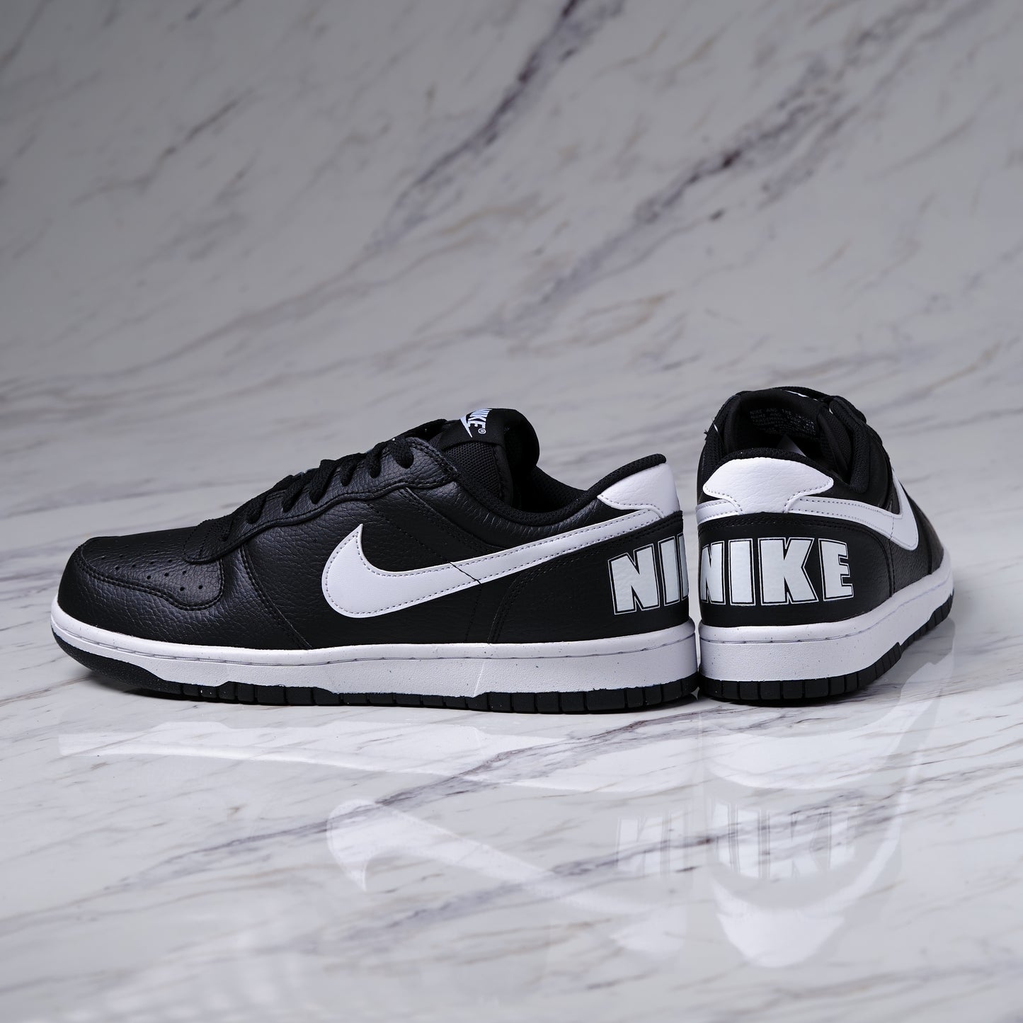 BIG NIKE LOW