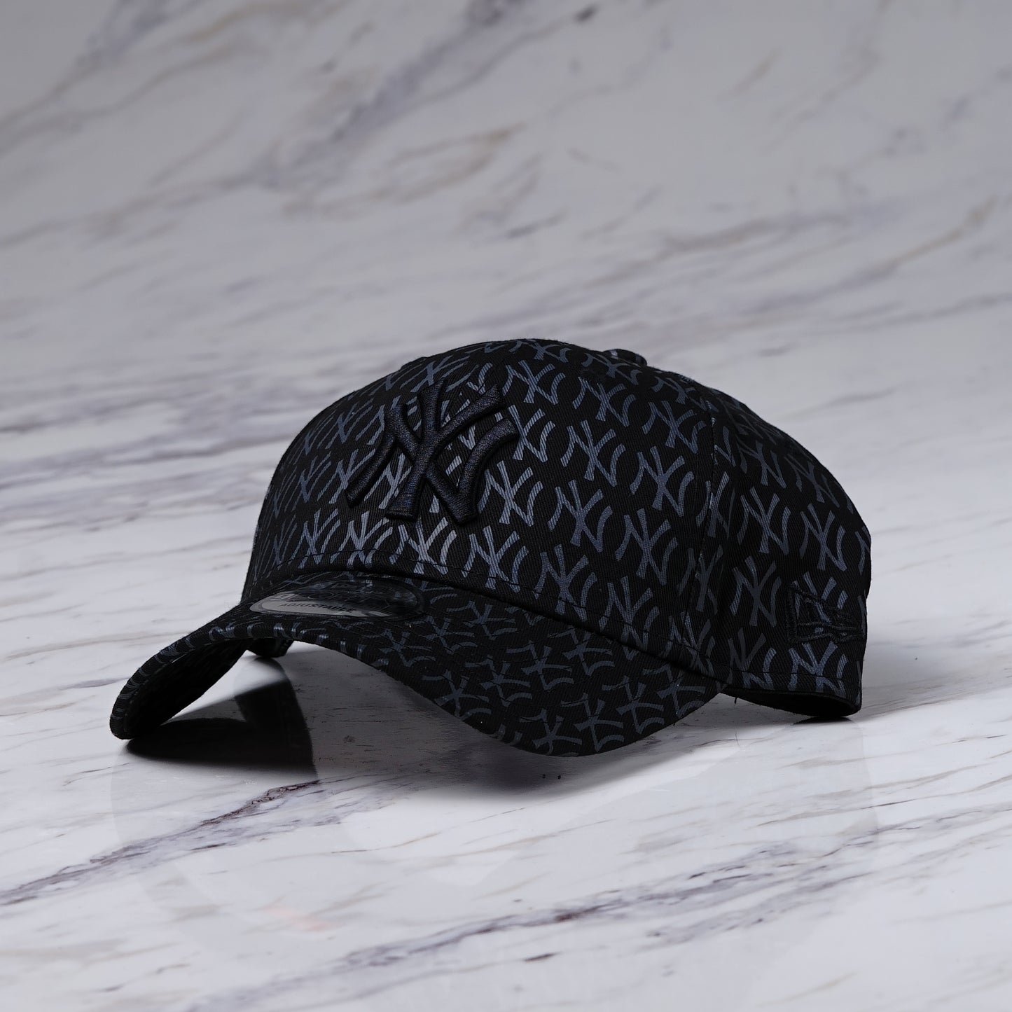 GORRA NEW ERA TEAM MONOGRAM 9FORTY NEYYAN BLK