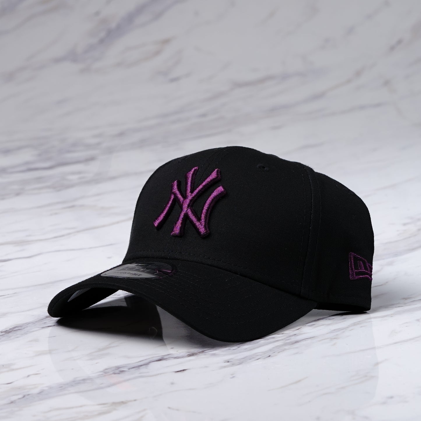 GORRA NEW ERA LEAGUE ESSENTIAL 9FORTY NEYYAN BLKDAM