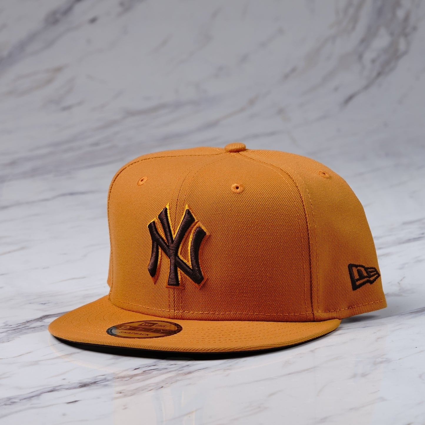 GORRA NEW ERA 950 NEYYAN PAN TAN UV WALNUT