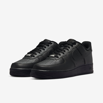 NIKE AIR FORCE 1 / FULL BLACK