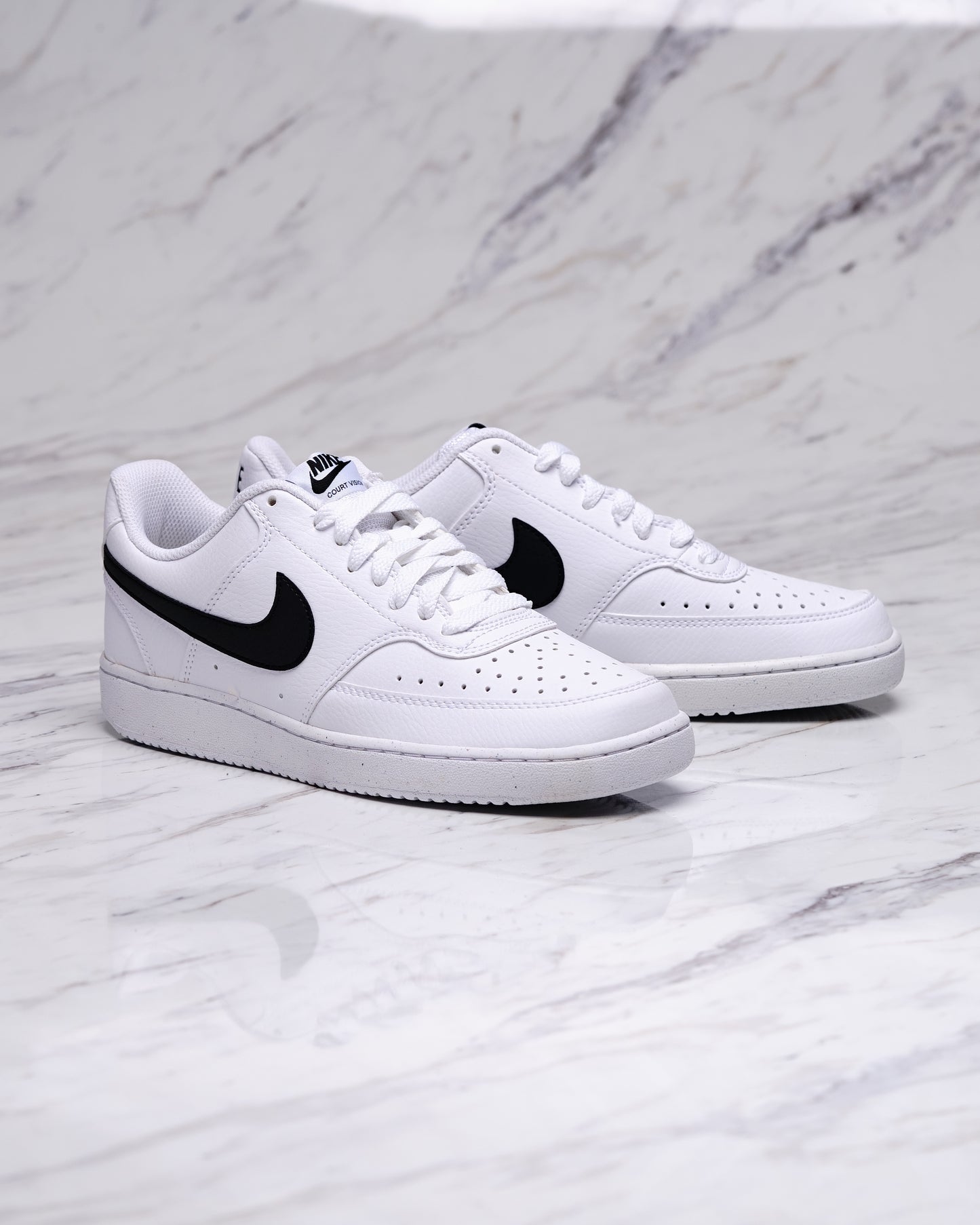 NIKE COURT VISION LOW