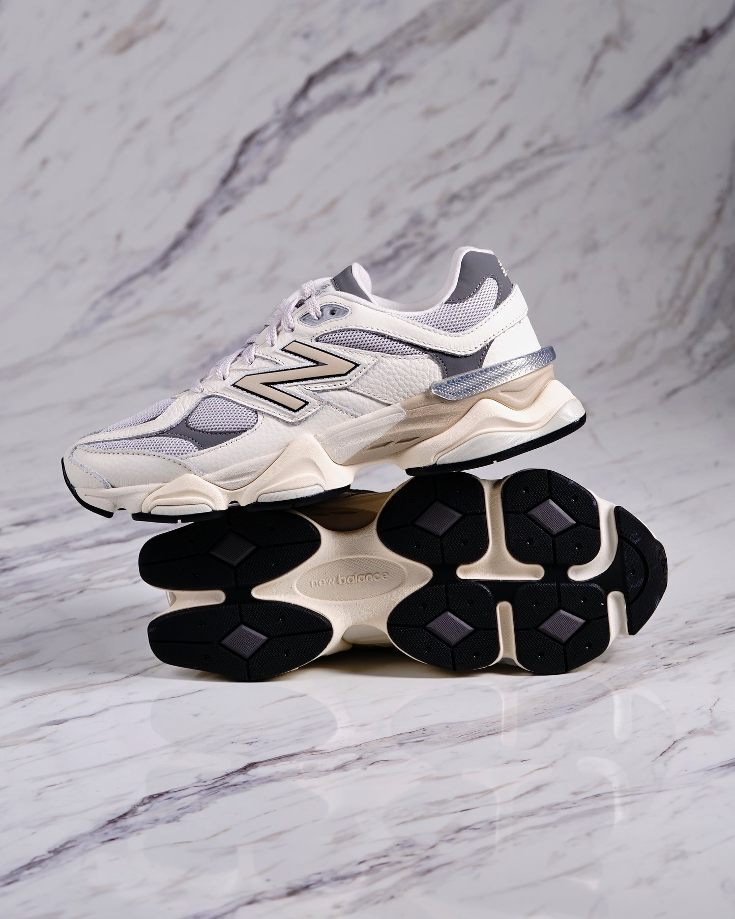 NEW BALANCE U9060AGA