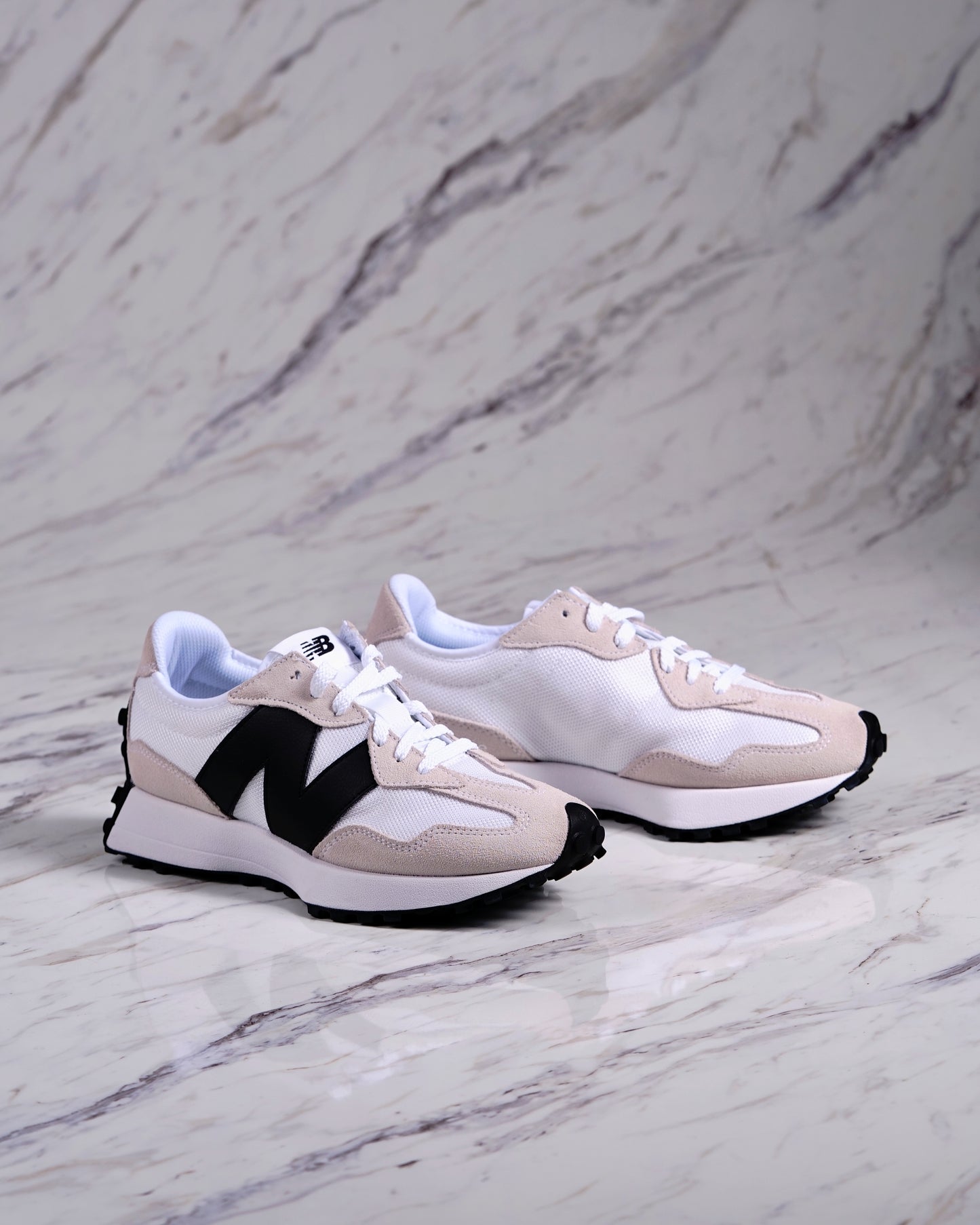 NEW BALANCE MS327CWB