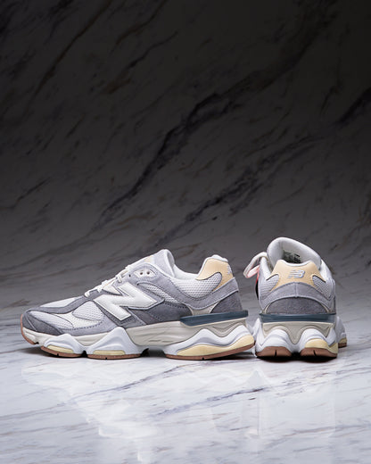 NEW BALANCE U9060AUB