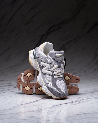 NEW BALANCE U9060AUB
