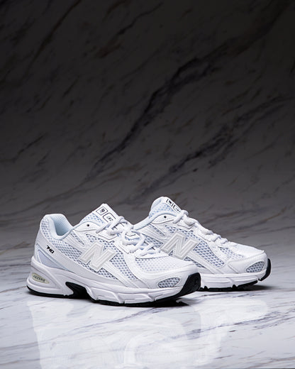 NEW BALANCE U740WW2