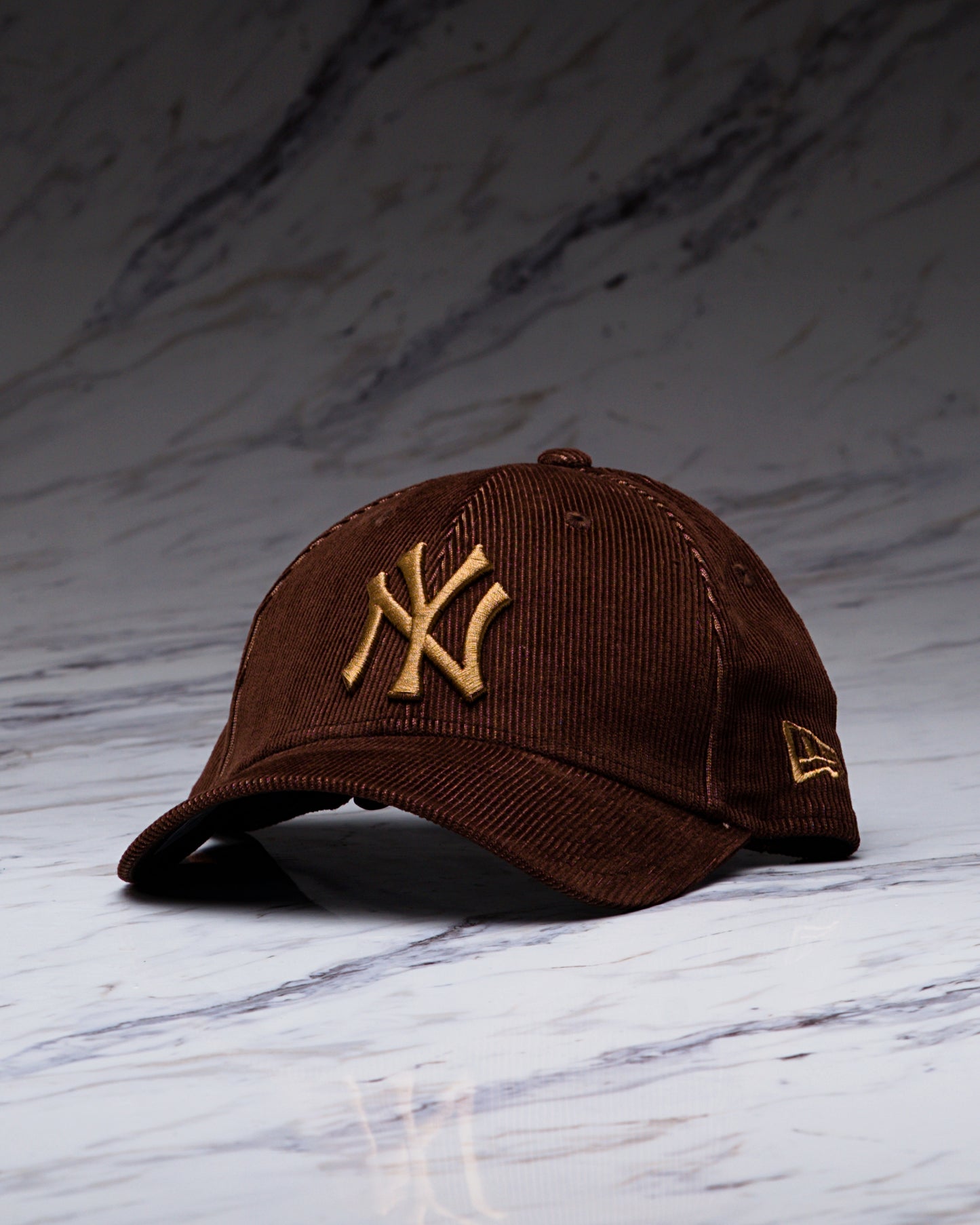 GORRA NEW ERA TWO TONE CORD 9FORTY NEYYAN WLTSTN/OSFM
