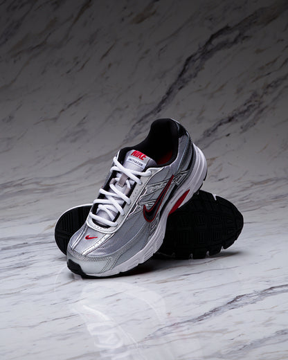 NIKE INITIATOR