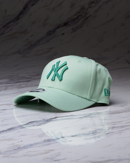 WMNS METALLIC LOGO 9FORTY NEYYAN PMGPMG