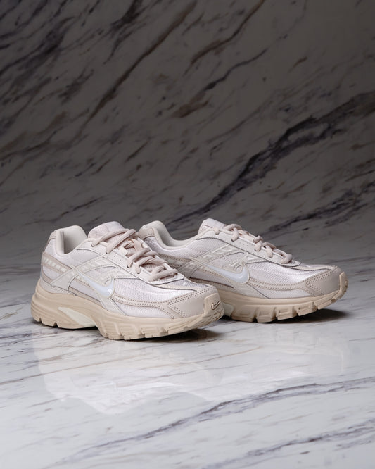 WMNS NIKE INITIATOR LT OREWOOD BRN