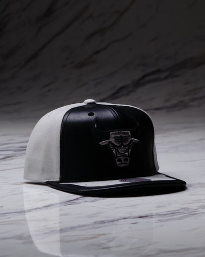 GORRA NBA MITCHELL & NESS CHICAGO BULLS