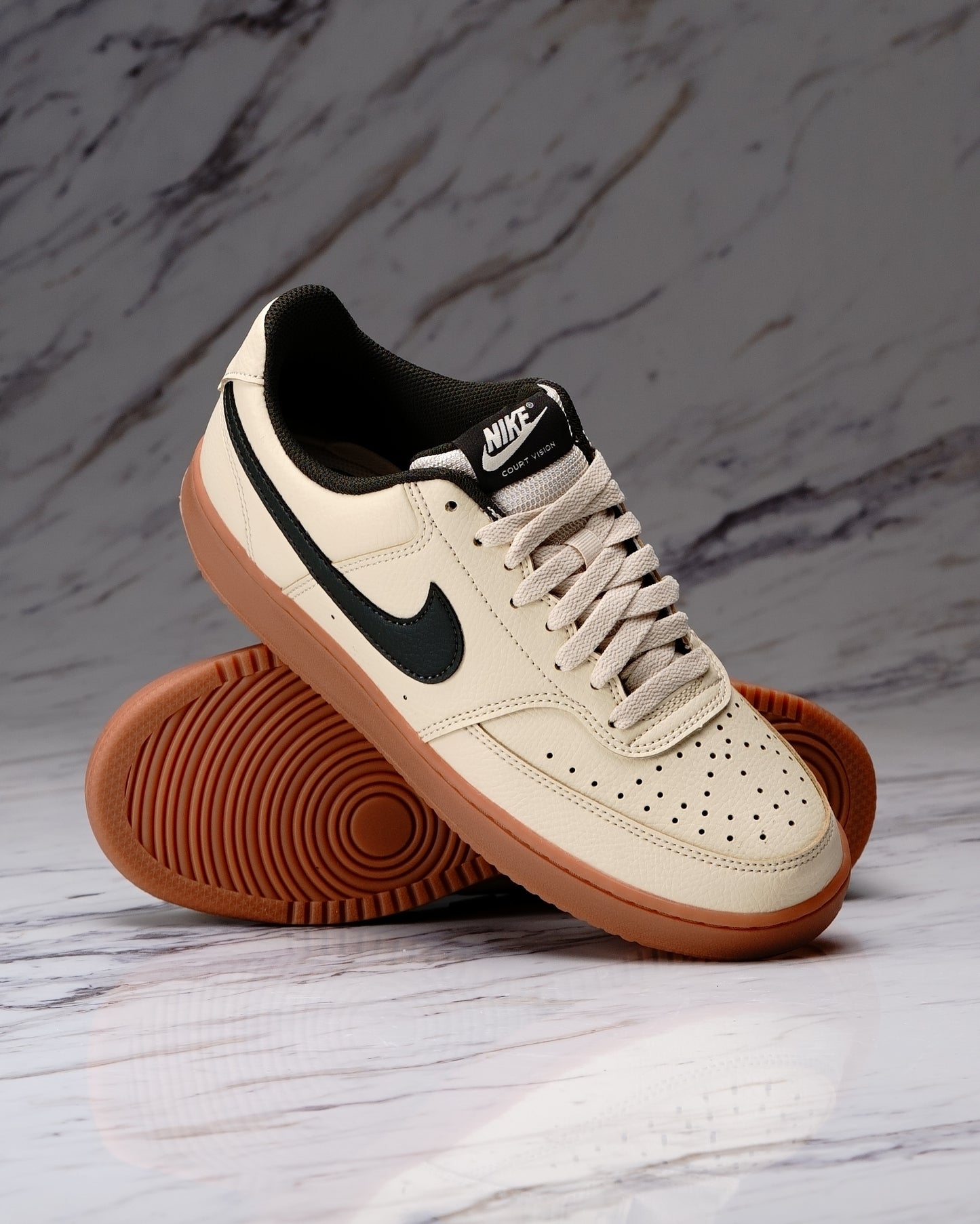 NIKE COURT VISION LOW